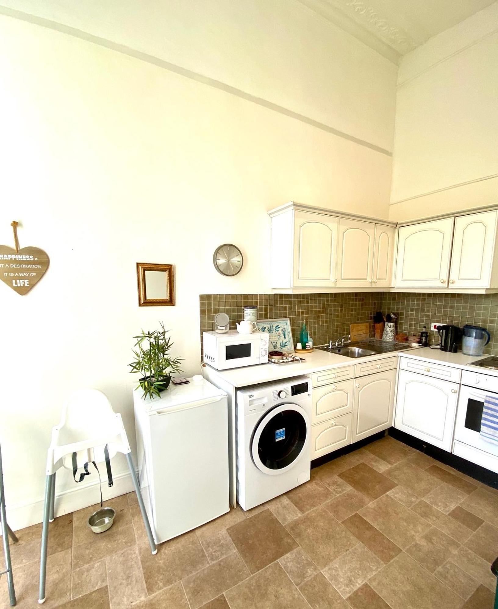 Grosvenor In - Great For Families, Groups, Couples, 80 Sq M, Parking * Bath