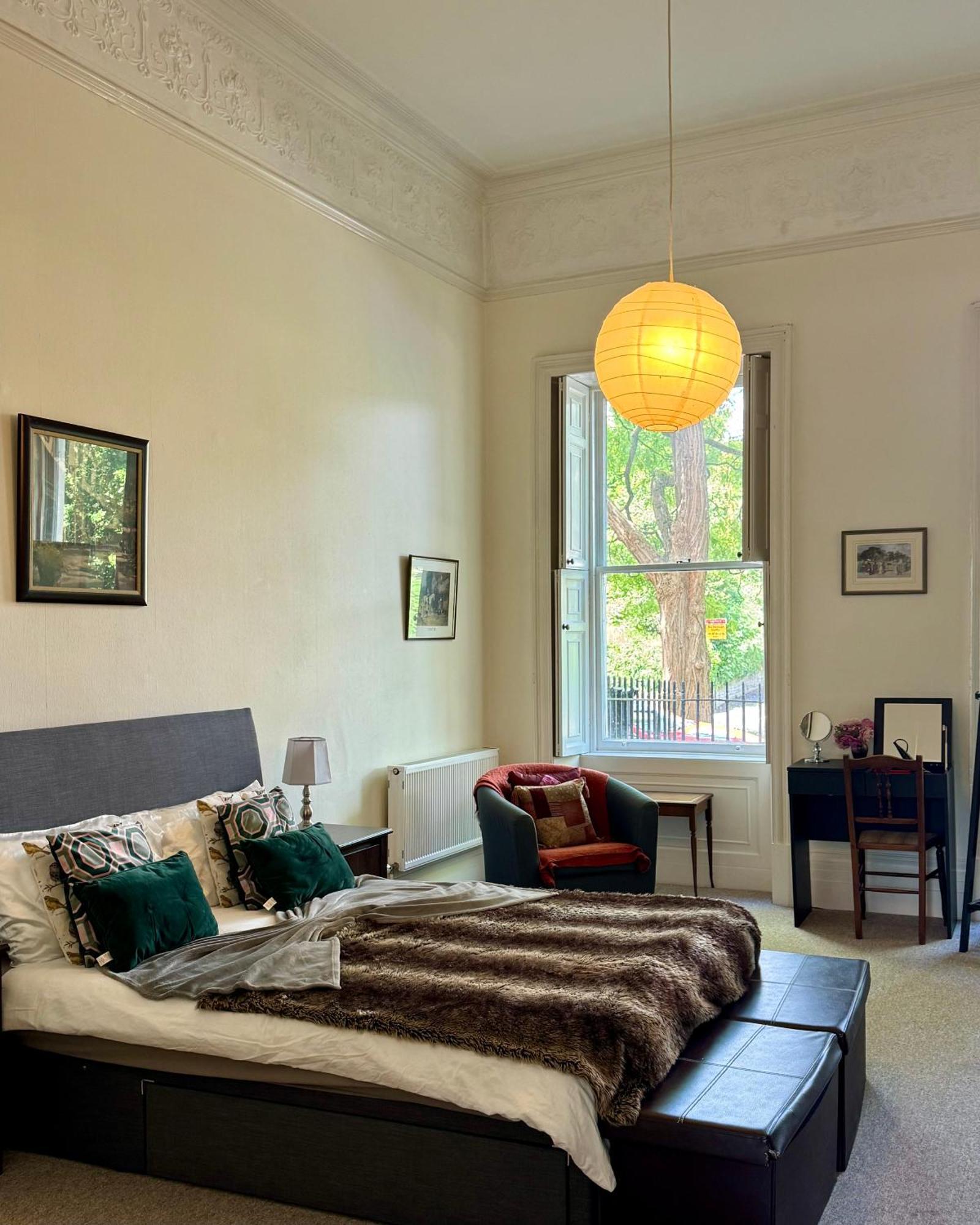 Apartment Grosvenor In - Great For Families, Groups, Couples, 80 Sq M, Parking