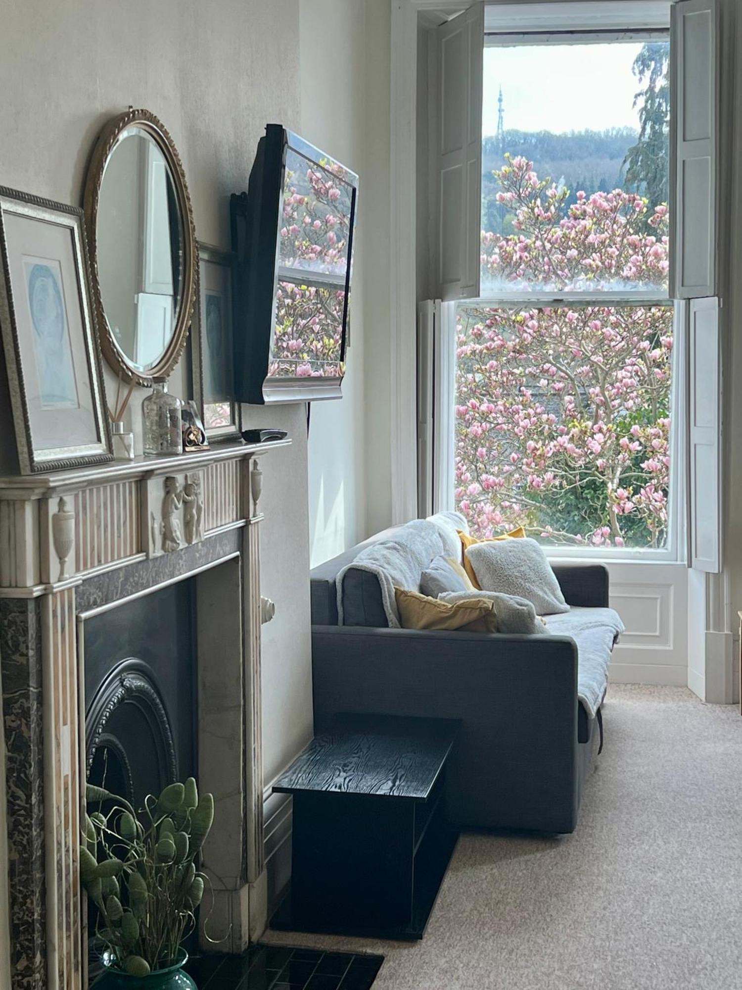 Grosvenor In - Great For Families, Groups, Couples, 80 Sq M, Parking